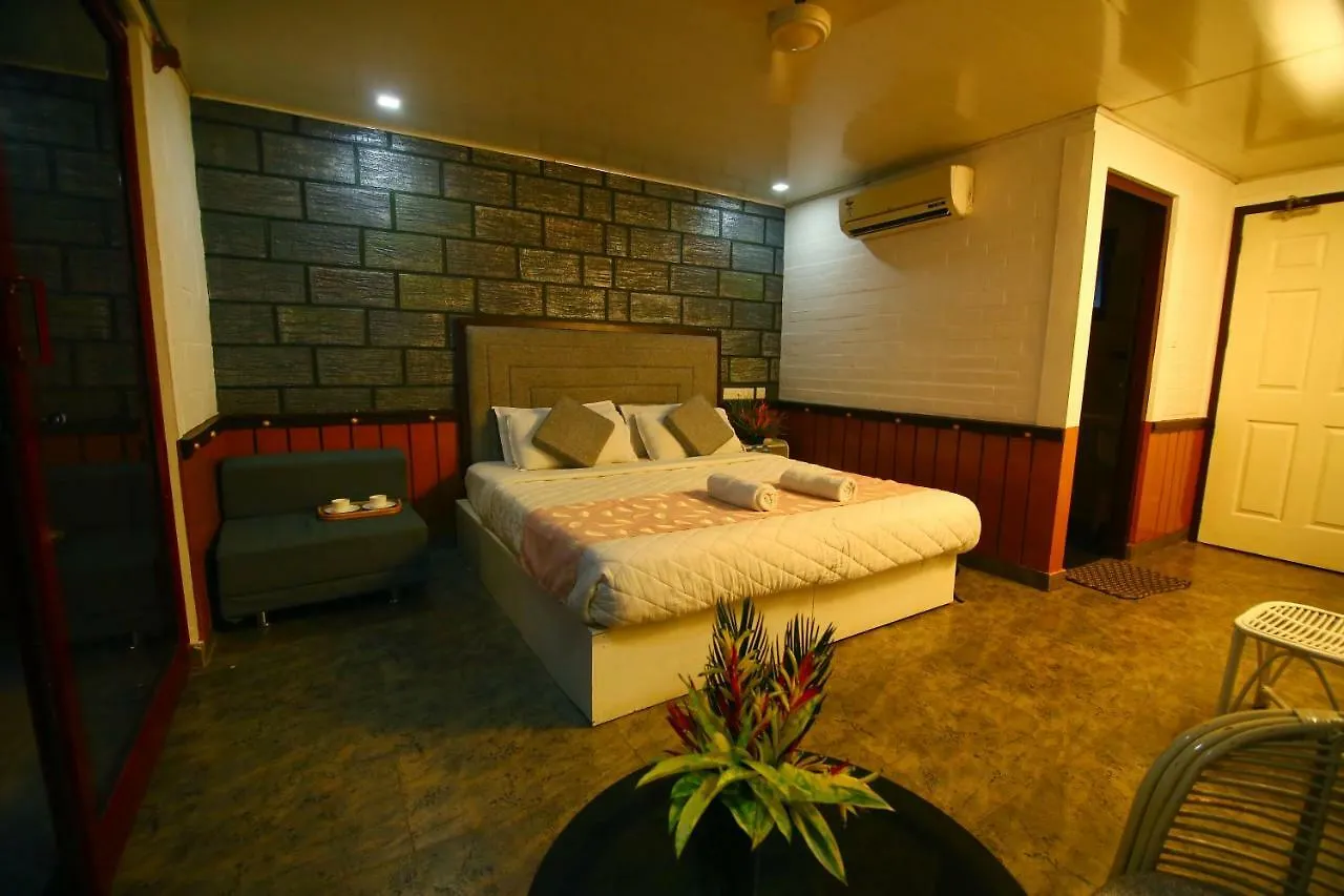 **** Resort Green Palace Ayurveda Resort, Alleppey Alappuzha India
